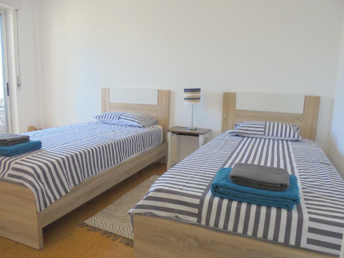 Beachcity Guesthouse Lagos Exteriör bild
